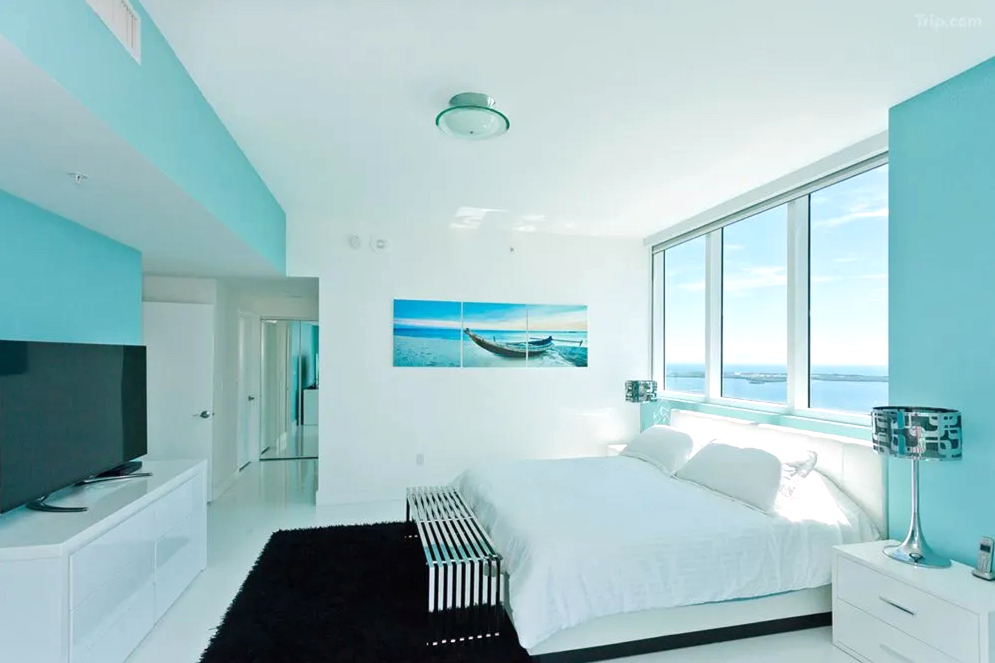 https://coconutgrovedevelopment.com/wp-content/uploads/2025/04/coconutgrovedevelopment-room.jpg